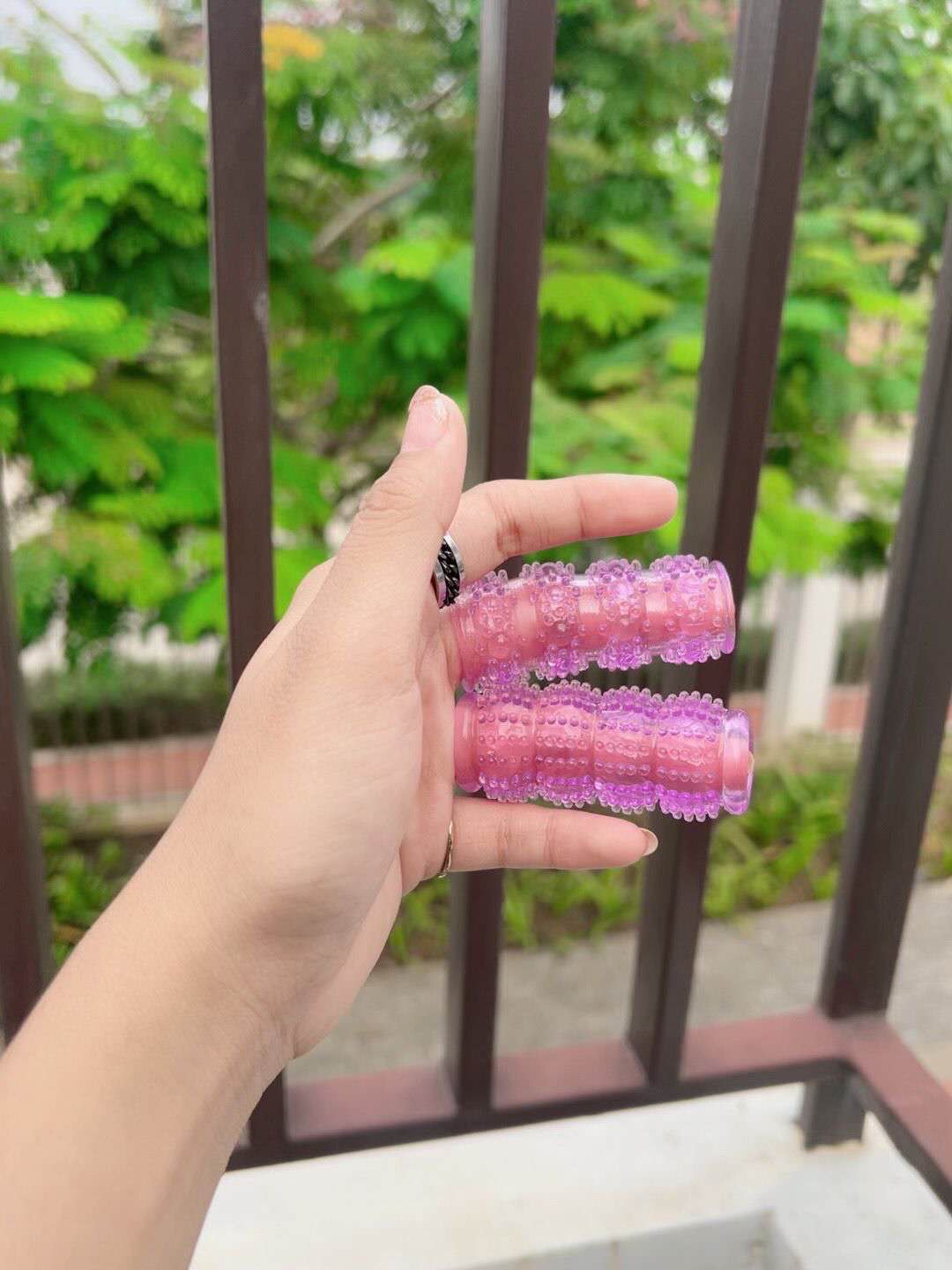 Kondom jari, minimalis, elastis dan lentur. Sarung  jari bergerigi 2 pcs/box